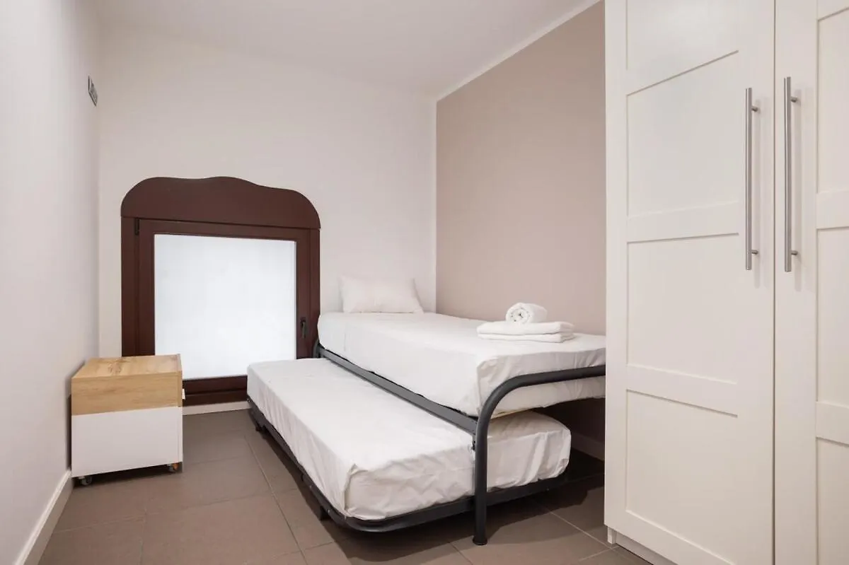 Modern And Bright 4Bd Triplex In Paralel! Barcelona 0*,