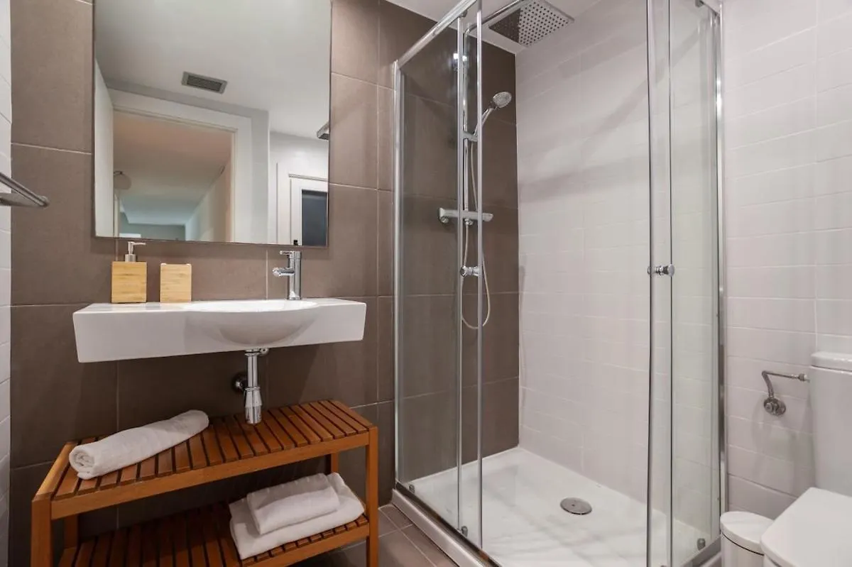 Modern And Bright 4Bd Triplex In Paralel! Barcelona 0*,  Spain